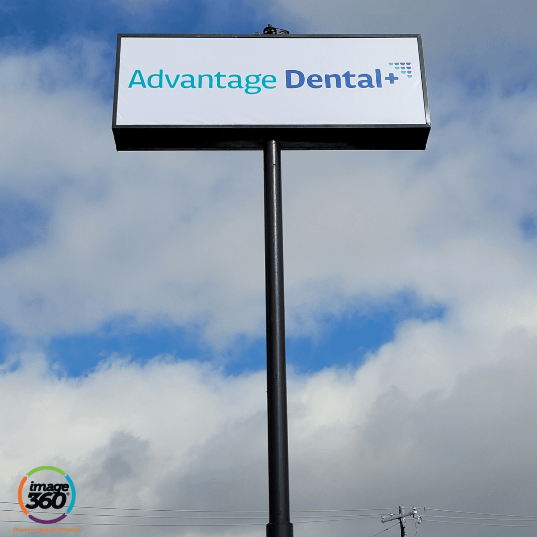 Pylon & Pole Signs | Healthcare | Katy, TX | Vinyl